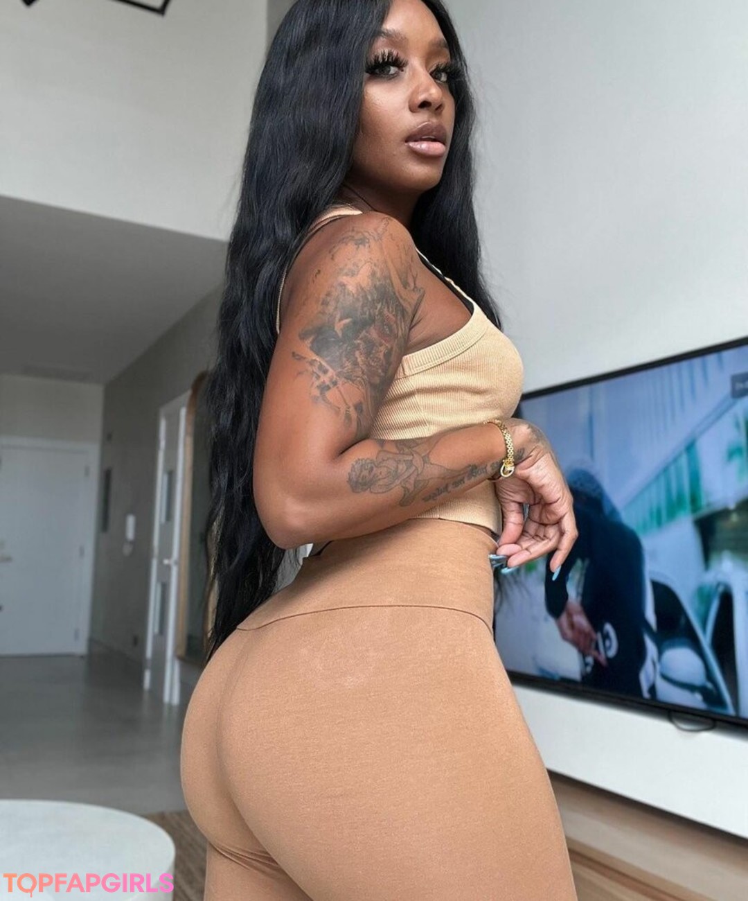 Foto desnuda filtrada de OnlyFans de Cathiimedialuna #73 Foto desnuda filtrada de OnlyFans de Cathiimedialuna #73