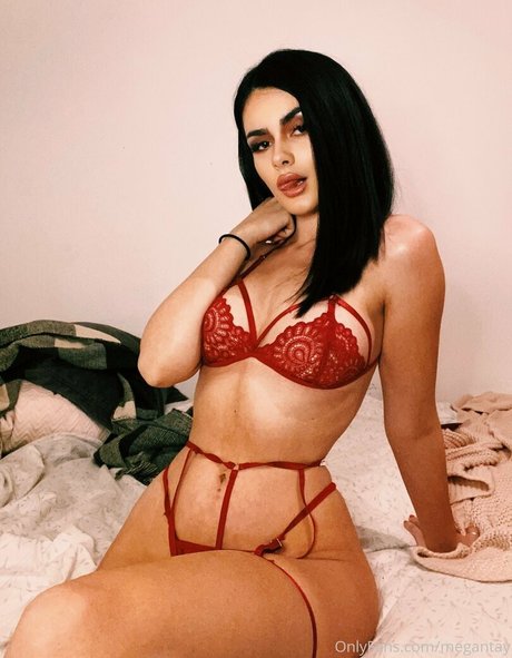 Foto desnuda filtrada de OnlyFans de Megan Tayo
