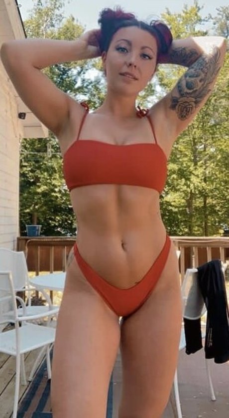 Addisonhollyfit