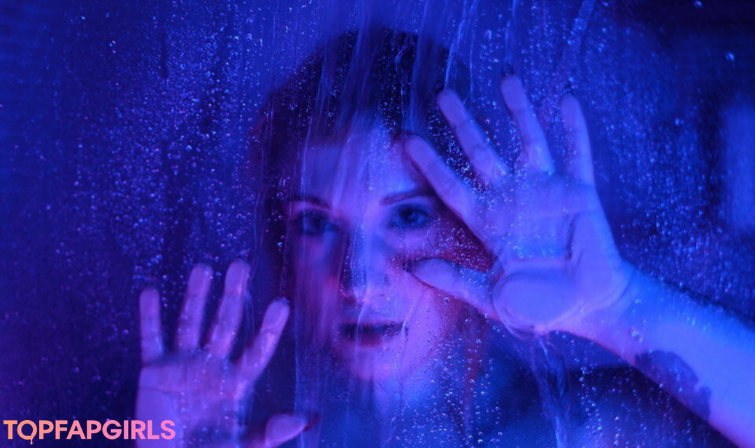 Foto desnuda filtrada de OnlyFans de Manuelanoemirusso #30 Foto desnuda filtrada de OnlyFans de Manuelanoemirusso #30