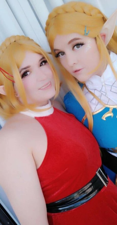 FoxyCosplay