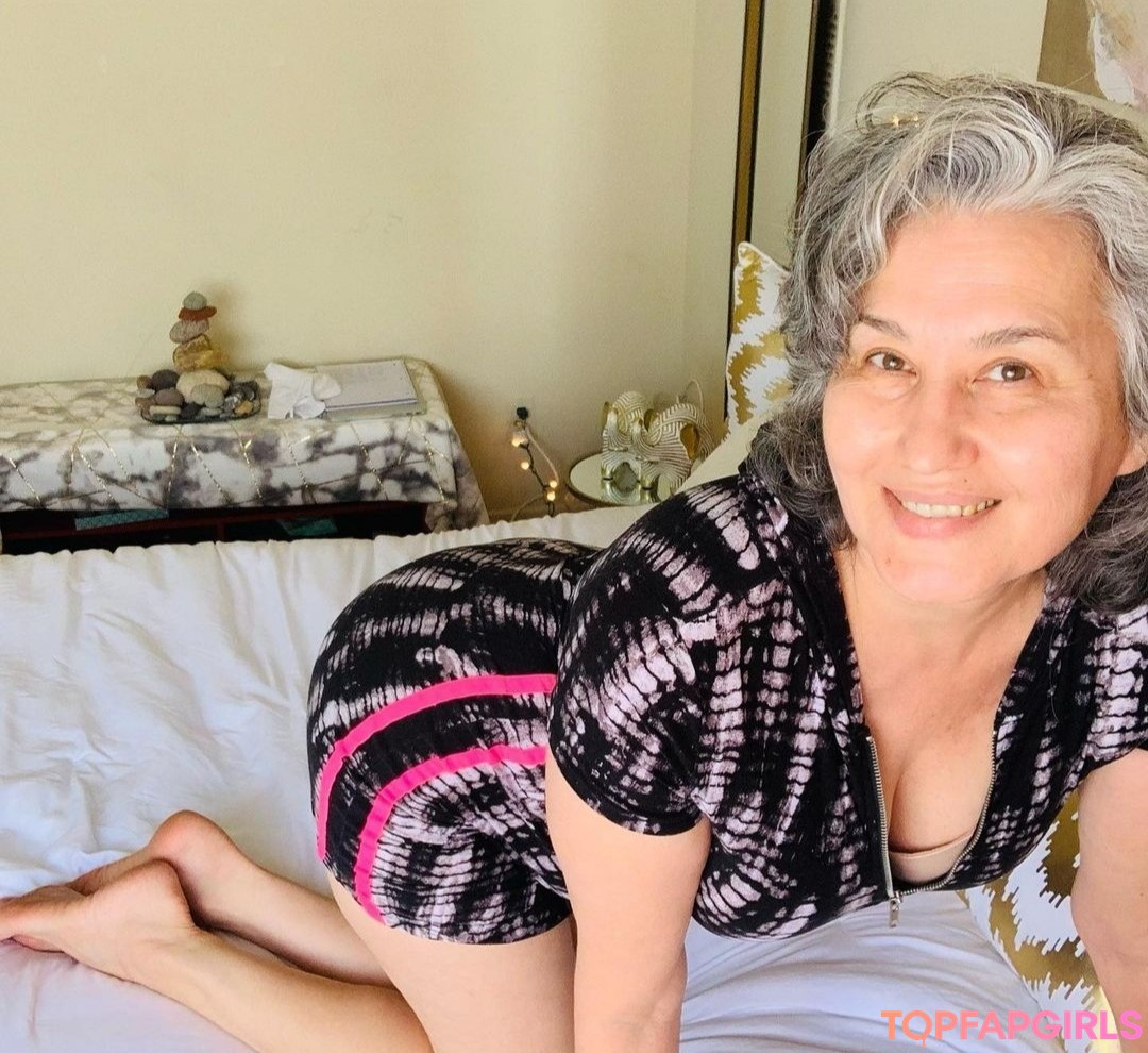 Foto desnuda filtrada de OnlyFans de Pure Light 8888 #2 Foto desnuda filtrada de OnlyFans de Pure Light 8888 #2