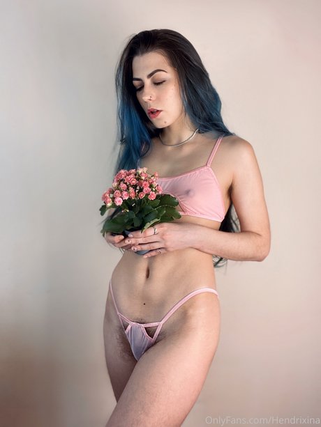 Foto desnuda filtrada de OnlyFans de Hendrixina