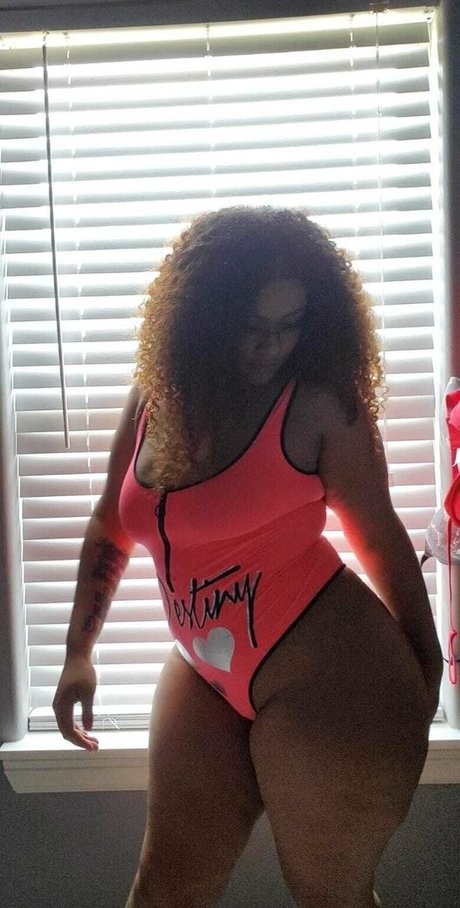 Foto desnuda filtrada de OnlyFans de Dess2