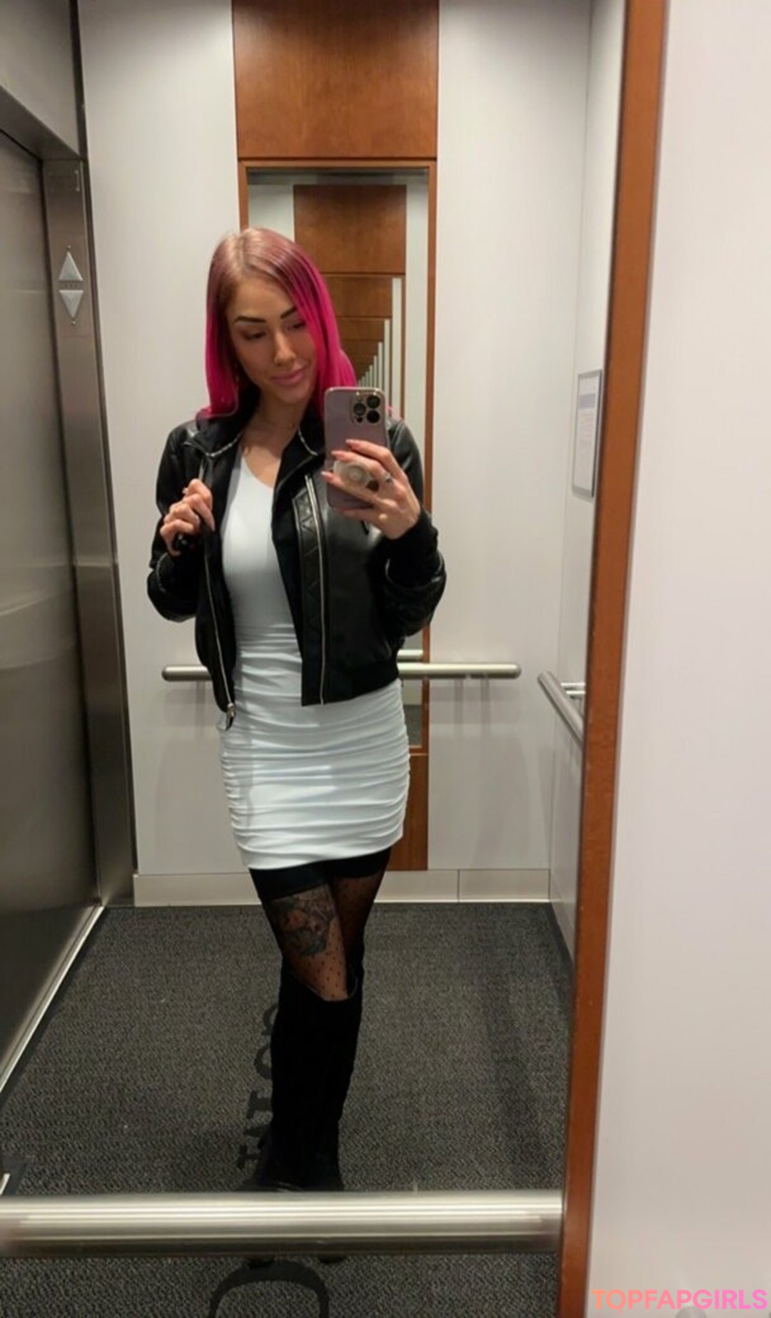 Foto desnuda filtrada de OnlyFans de Xsofiasunshine #766 Foto desnuda filtrada de OnlyFans de Xsofiasunshine #766