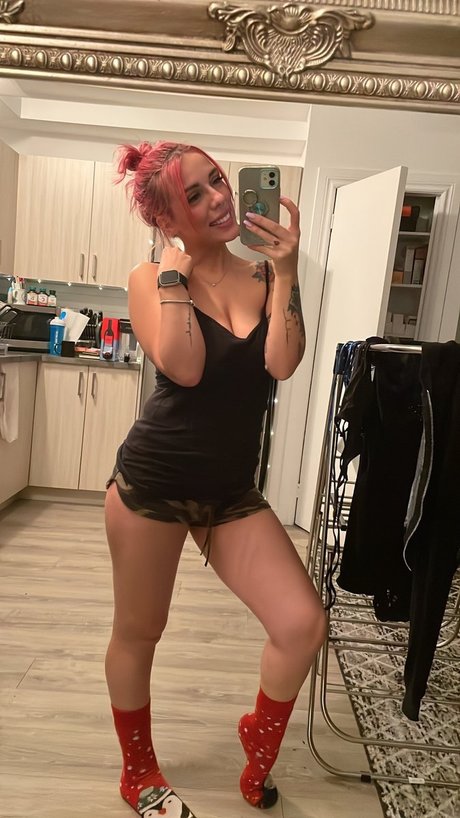 Lay Rose