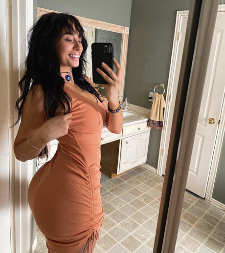 Foto desnuda filtrada de OnlyFans de Thicc Ass Caitlin Coops