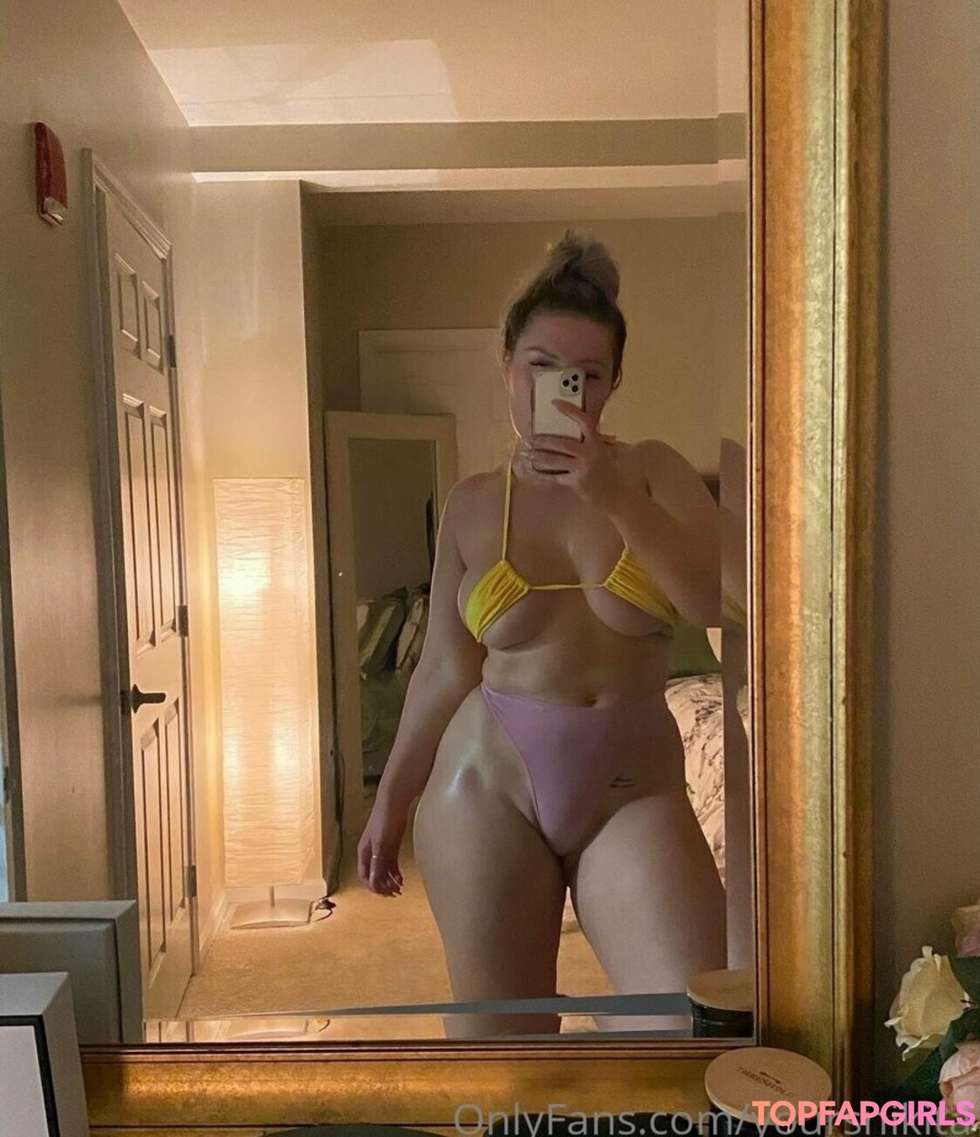 Foto desnuda filtrada de OnlyFans de Yoursnikita #77 Foto desnuda filtrada de OnlyFans de Yoursnikita #77