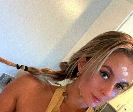 Foto desnuda filtrada de OnlyFans de Mellibaby