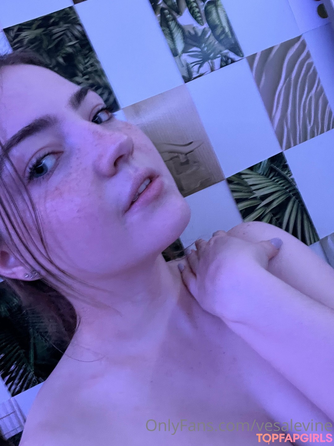 Foto desnuda filtrada de OnlyFans de Vesalevine #34 Foto desnuda filtrada de OnlyFans de Vesalevine #34