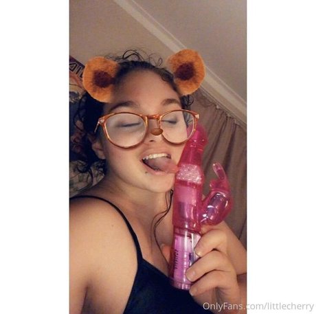 Foto desnuda filtrada de OnlyFans de Xbeangirlx