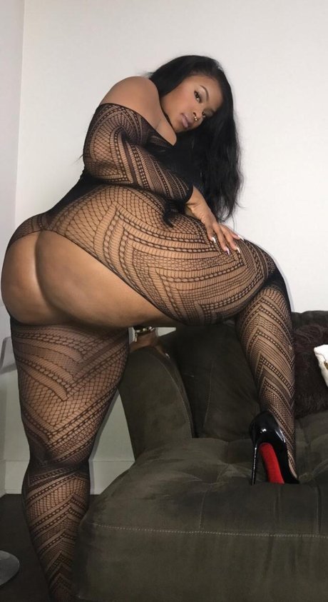 Foto desnuda filtrada de OnlyFans de Nars