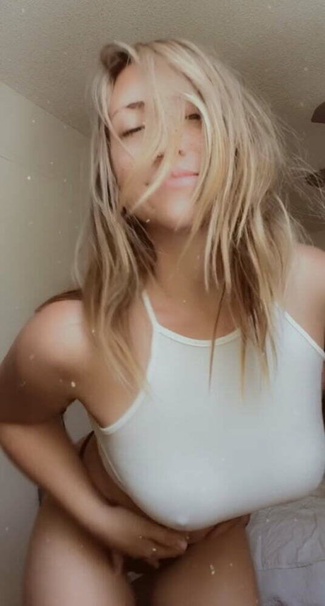Kayla Girlnexxdoor