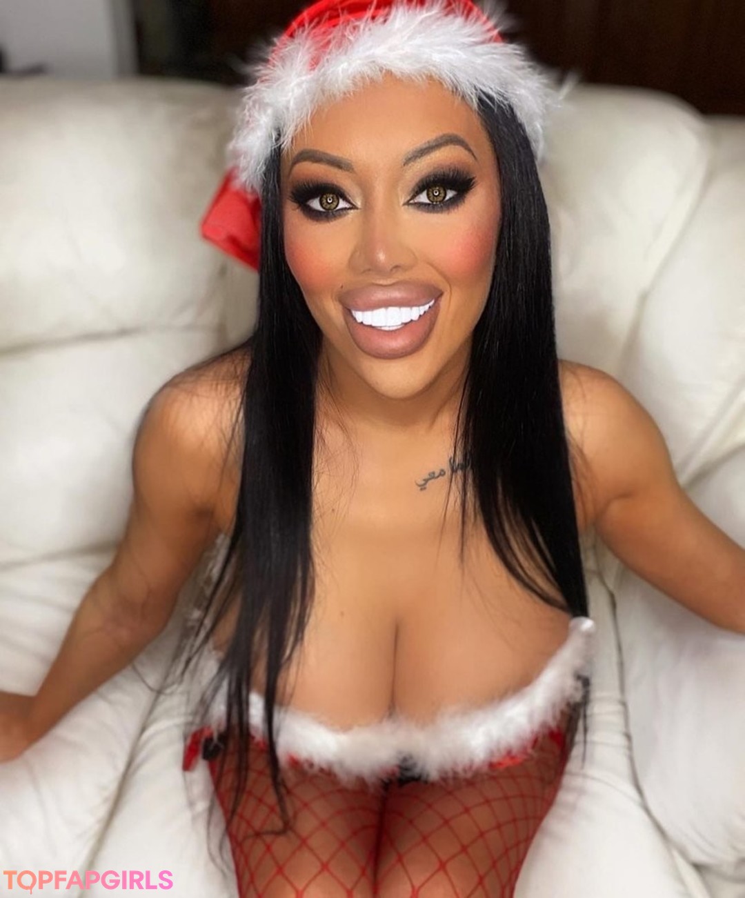 Foto desnuda filtrada de OnlyFans de Lara Frost #6 Foto desnuda filtrada de OnlyFans de Lara Frost #6