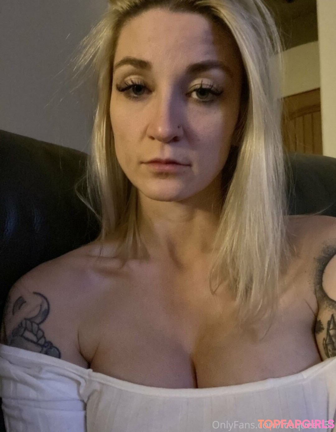 Foto desnuda filtrada de OnlyFans de Icequeen31 #29 Foto desnuda filtrada de OnlyFans de Icequeen31 #29