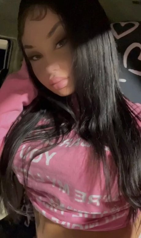 Foto desnuda filtrada de OnlyFans de Goyard Wallet