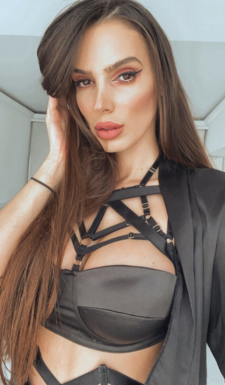 Foto desnuda filtrada de OnlyFans de Flawlesseva26