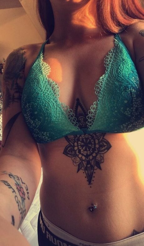 Foto desnuda filtrada de OnlyFans de Foreignboring