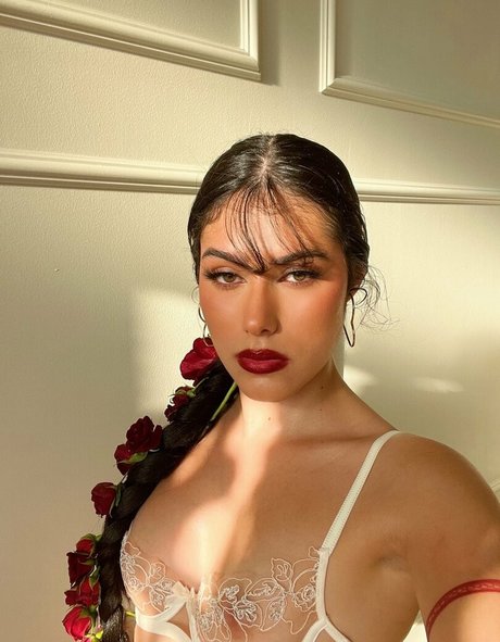 Valeria Vixen