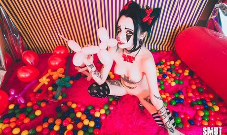 Lydia Wilts Clown