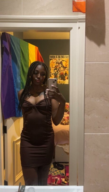 Foto desnuda filtrada de OnlyFans de Emptyrefuse2705