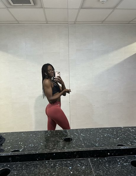 Foto desnuda filtrada de OnlyFans de Emptyrefuse2705