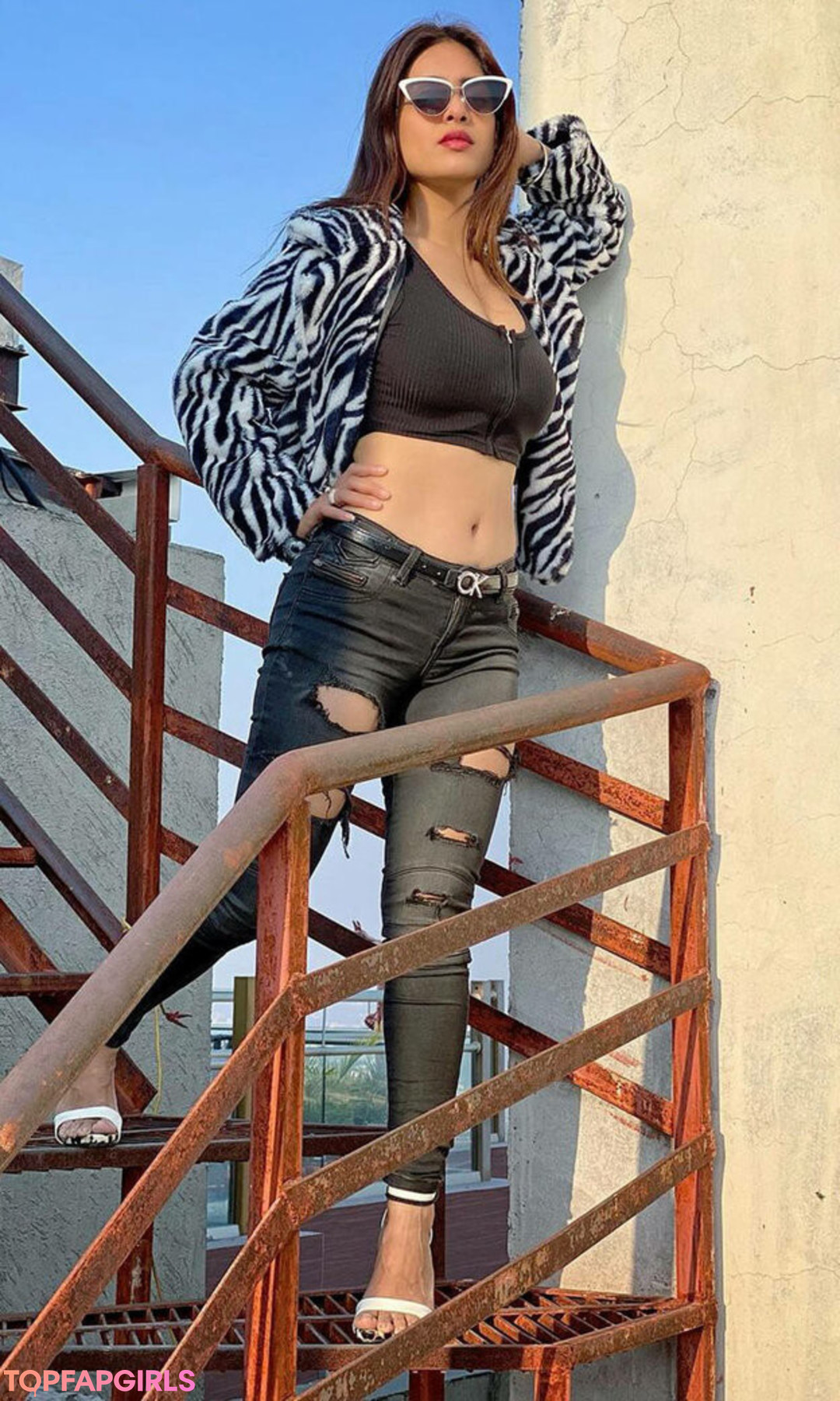 Foto desnuda filtrada de OnlyFans de Neha Malik #175 Foto desnuda filtrada de OnlyFans de Neha Malik #175