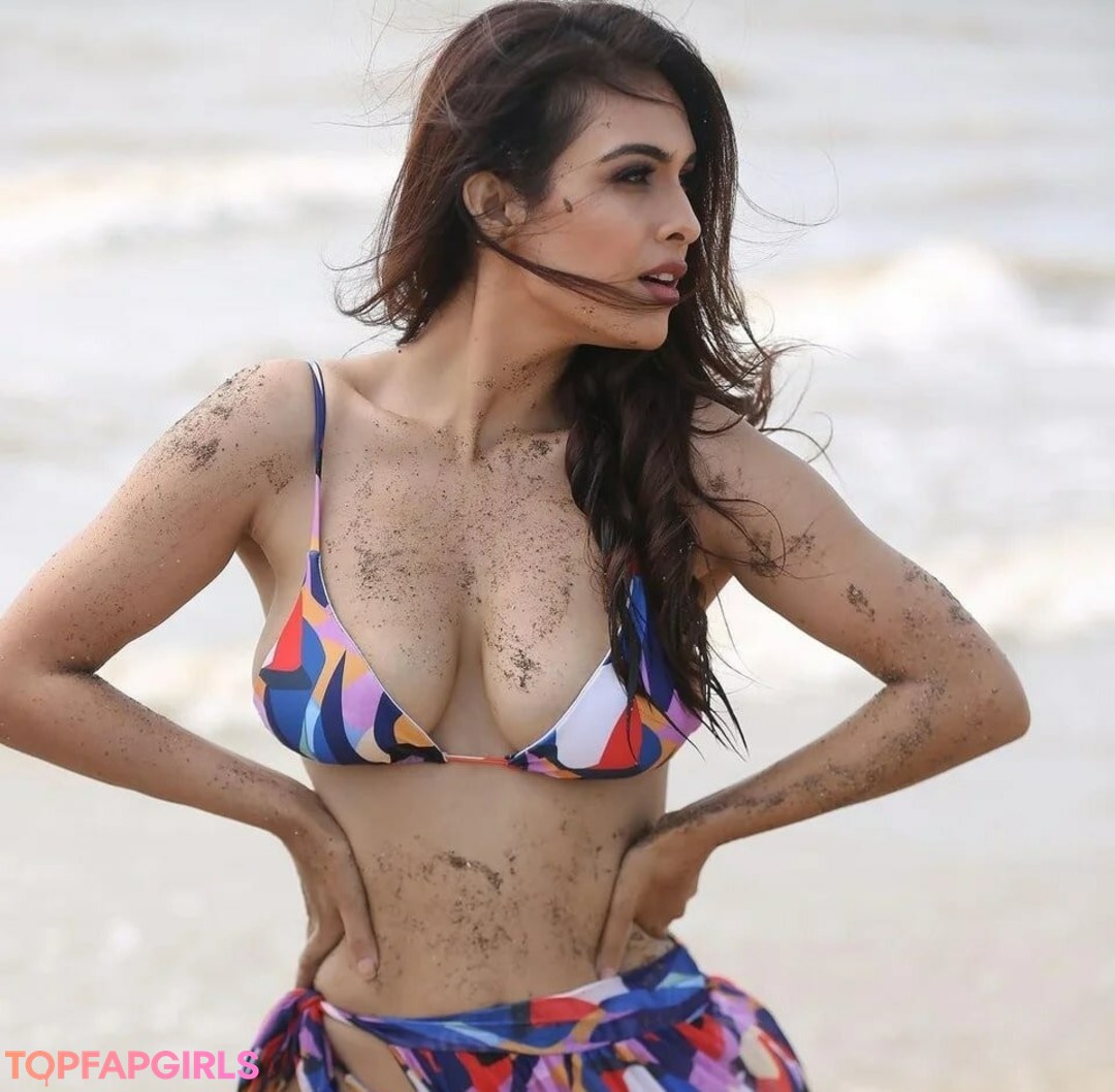 Foto desnuda filtrada de OnlyFans de Neha Malik #340 Foto desnuda filtrada de OnlyFans de Neha Malik #340