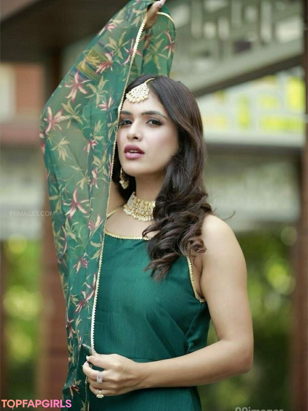 Foto desnuda filtrada de OnlyFans de Neha Malik #400 Foto desnuda filtrada de OnlyFans de Neha Malik #400