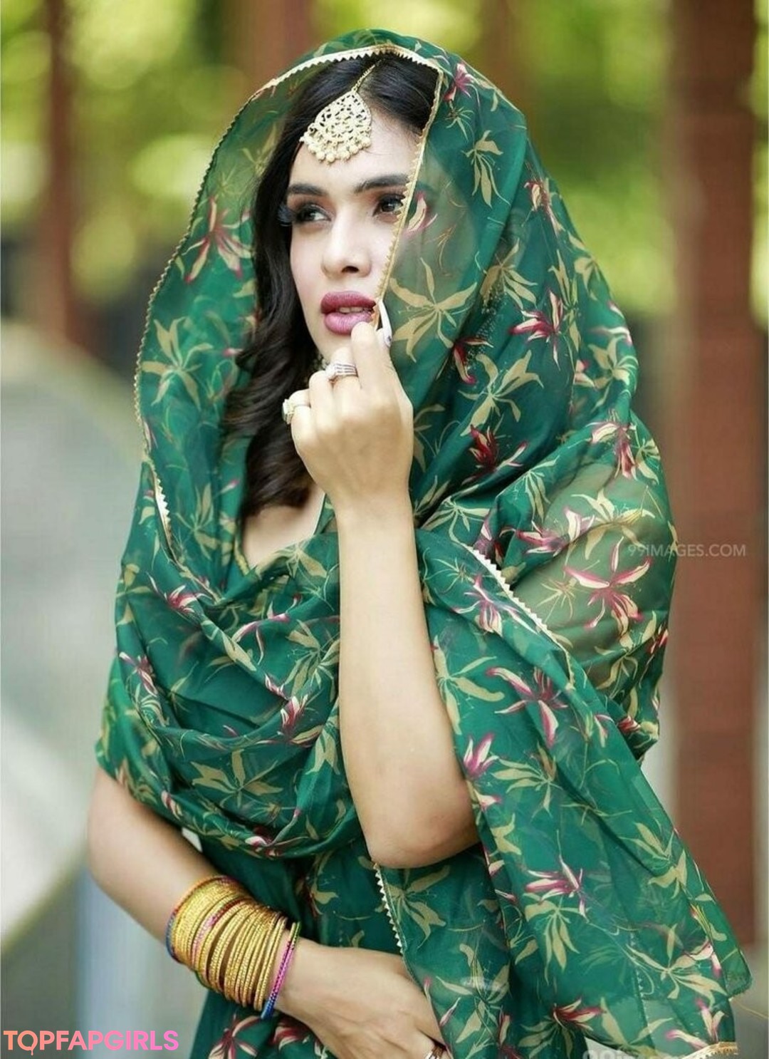 Foto desnuda filtrada de OnlyFans de Neha Malik #445 Foto desnuda filtrada de OnlyFans de Neha Malik #445