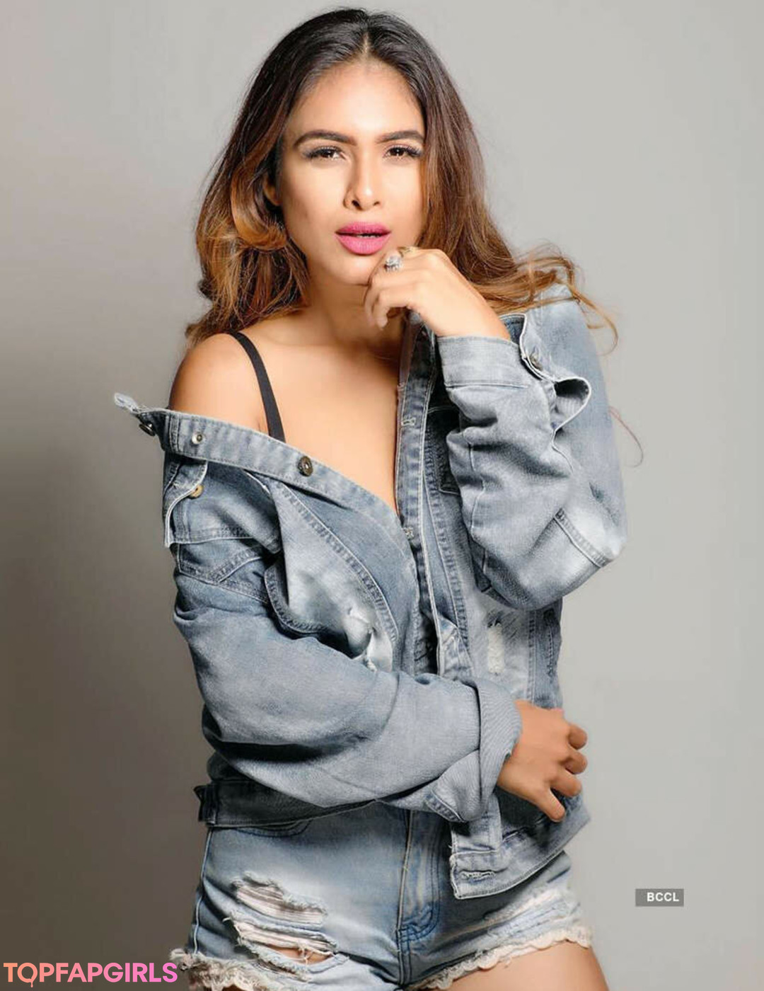 Foto desnuda filtrada de OnlyFans de Neha Malik #47 Foto desnuda filtrada de OnlyFans de Neha Malik #47