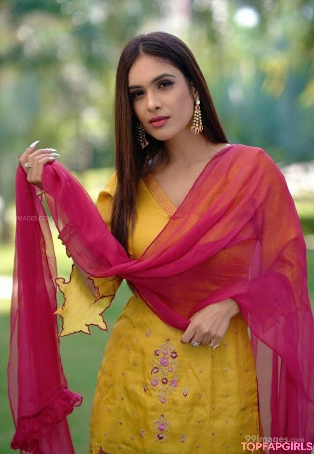 Foto desnuda filtrada de OnlyFans de Neha Malik #486 Foto desnuda filtrada de OnlyFans de Neha Malik #486