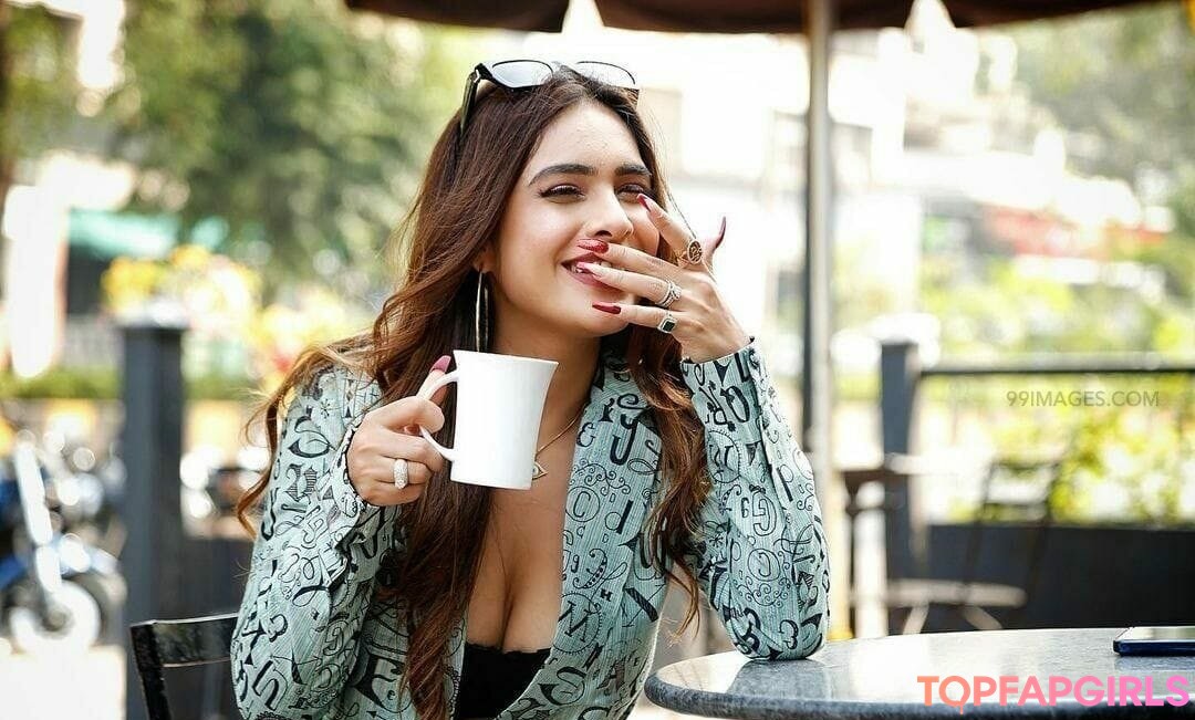 Foto desnuda filtrada de OnlyFans de Neha Malik #493 Foto desnuda filtrada de OnlyFans de Neha Malik #493