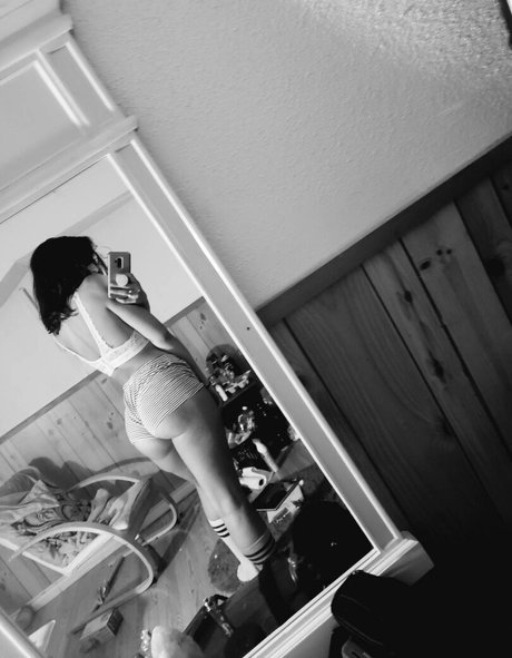 Foto desnuda filtrada de OnlyFans de Yannababe29
