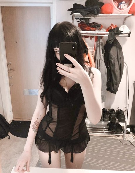 Foto desnuda filtrada de OnlyFans de Messy