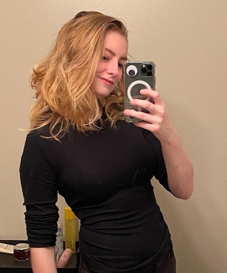 Foto desnuda filtrada de OnlyFans de Suop