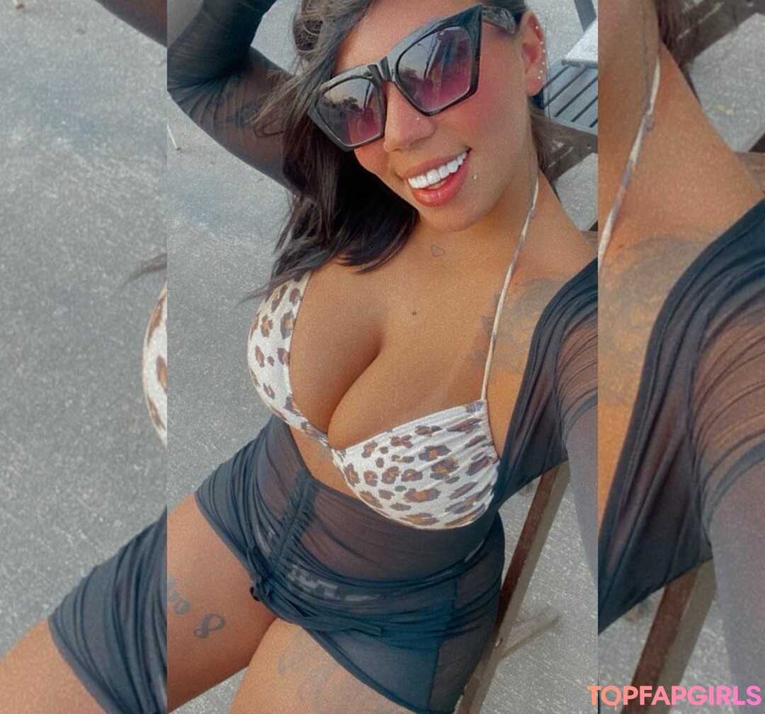 Foto desnuda filtrada de OnlyFans de Mila Cristie #3 Foto desnuda filtrada de OnlyFans de Mila Cristie #3