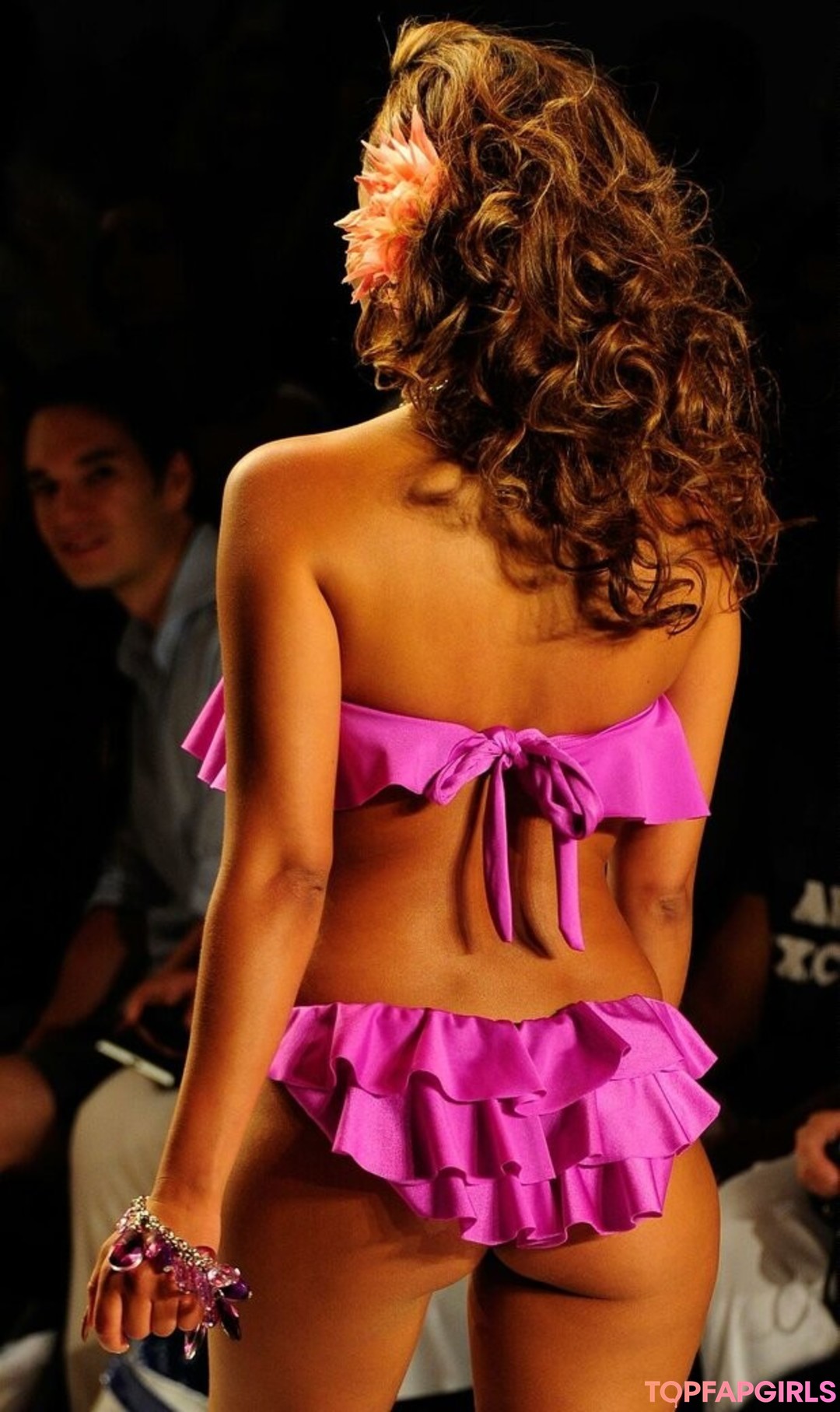 Foto desnuda filtrada de OnlyFans de Adrienne Bailon #54 Foto desnuda filtrada de OnlyFans de Adrienne Bailon #54