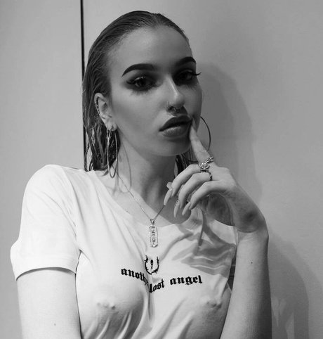 Foto desnuda filtrada de OnlyFans de Lilsauvage