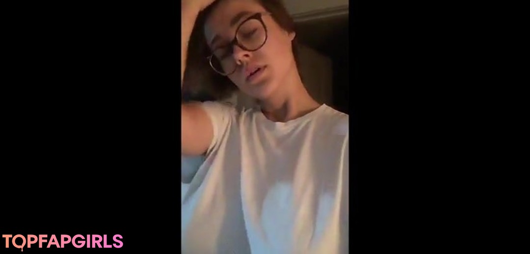 Foto desnuda filtrada de OnlyFans de Sabrina Nicole #54 Foto desnuda filtrada de OnlyFans de Sabrina Nicole #54