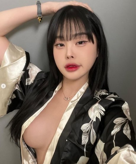 Foto desnuda filtrada de OnlyFans de Eunhye Kim