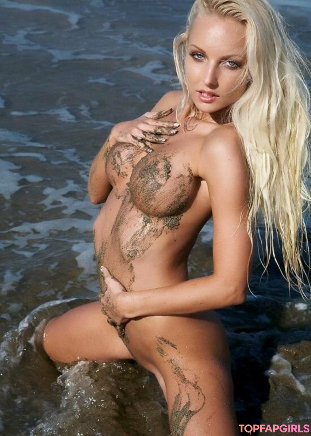 Foto desnuda filtrada de OnlyFans de Veronika Simon #51 Foto desnuda filtrada de OnlyFans de Veronika Simon #51