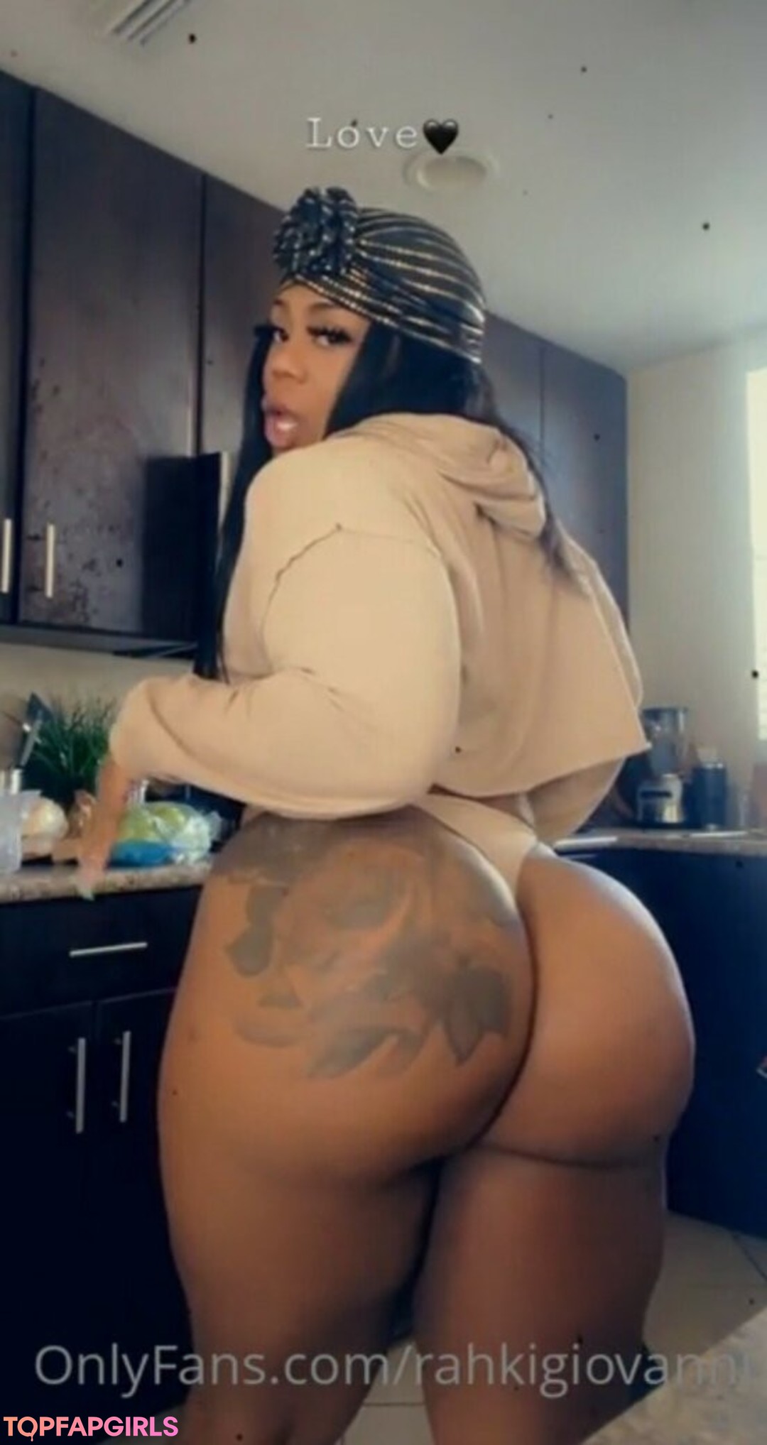 Foto desnuda filtrada de OnlyFans de Rahki Giovanni #3 Foto desnuda filtrada de OnlyFans de Rahki Giovanni #3