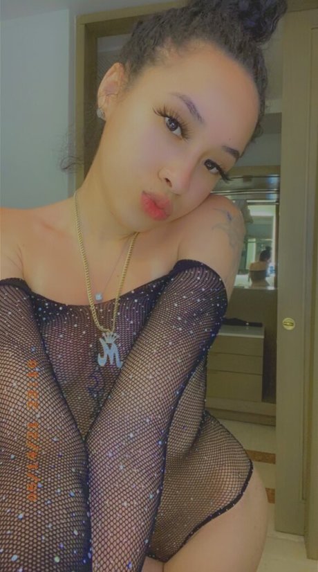 Foto desnuda filtrada de OnlyFans de oneinamellion