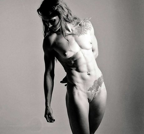 Brittni Kent