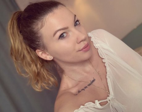 Foto desnuda filtrada de OnlyFans de Lecsylexy