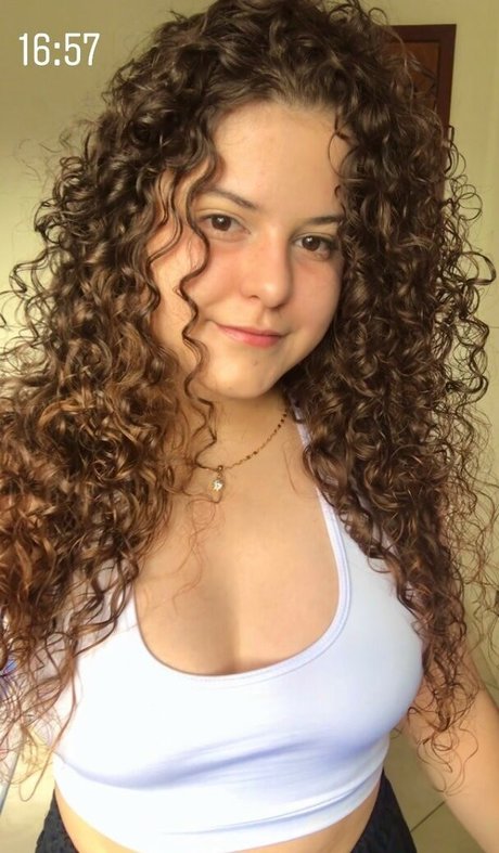 Foto desnuda filtrada de OnlyFans de Ana Bluhen