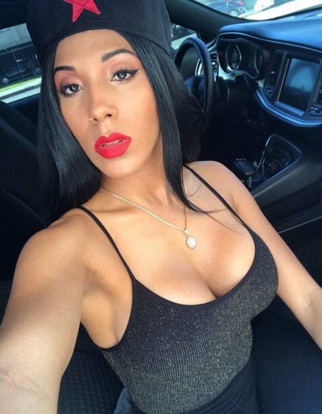 Foto desnuda filtrada de OnlyFans de Jenn Morel
