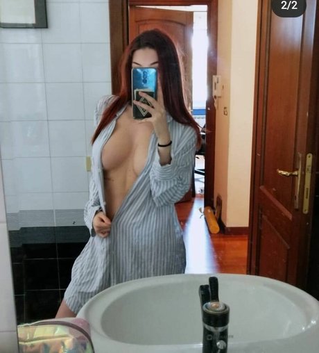 Foto desnuda filtrada de OnlyFans de Cptamelia
