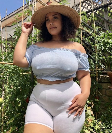 Foto desnuda filtrada de OnlyFans de Therealnatalie